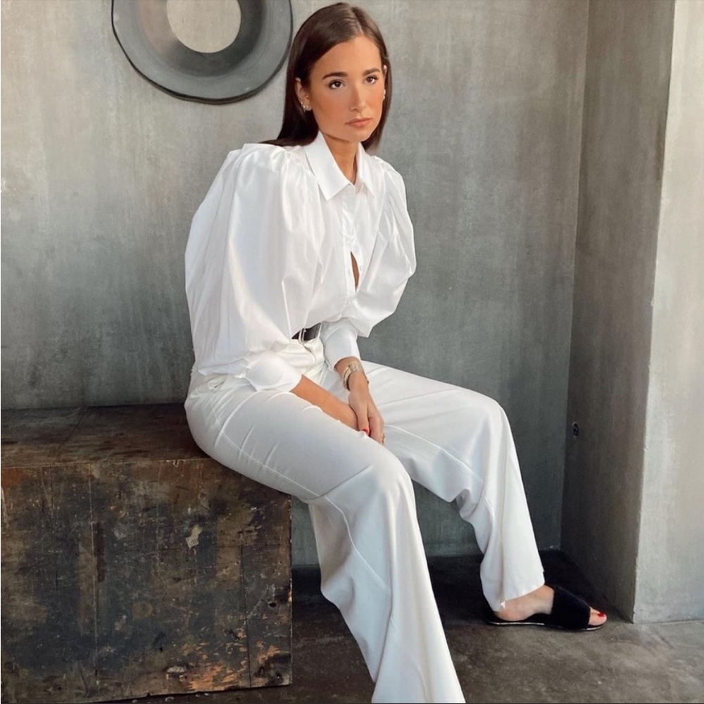 NWT DANIELLE BERNSTEIN X MACY’S White Puff Sleeve Bodysuit Size Medium